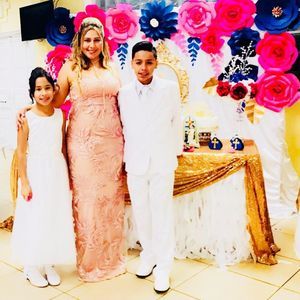 Meet your Posher, Claudia